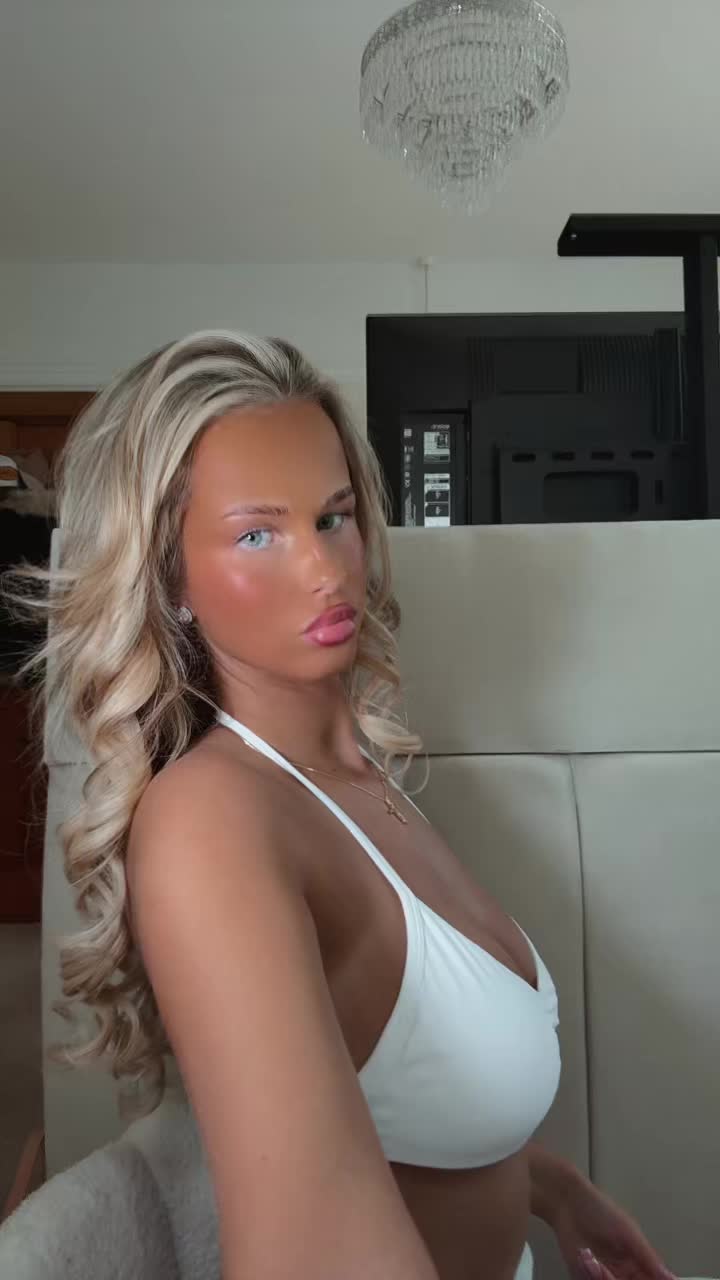 @𝐄𝐦𝐢🪽