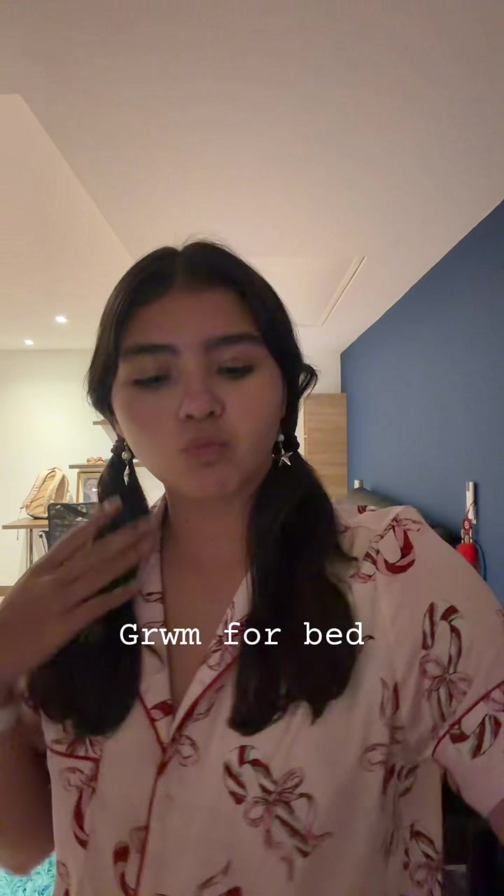 @Khira
