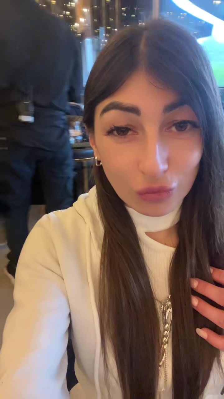 @sabrina