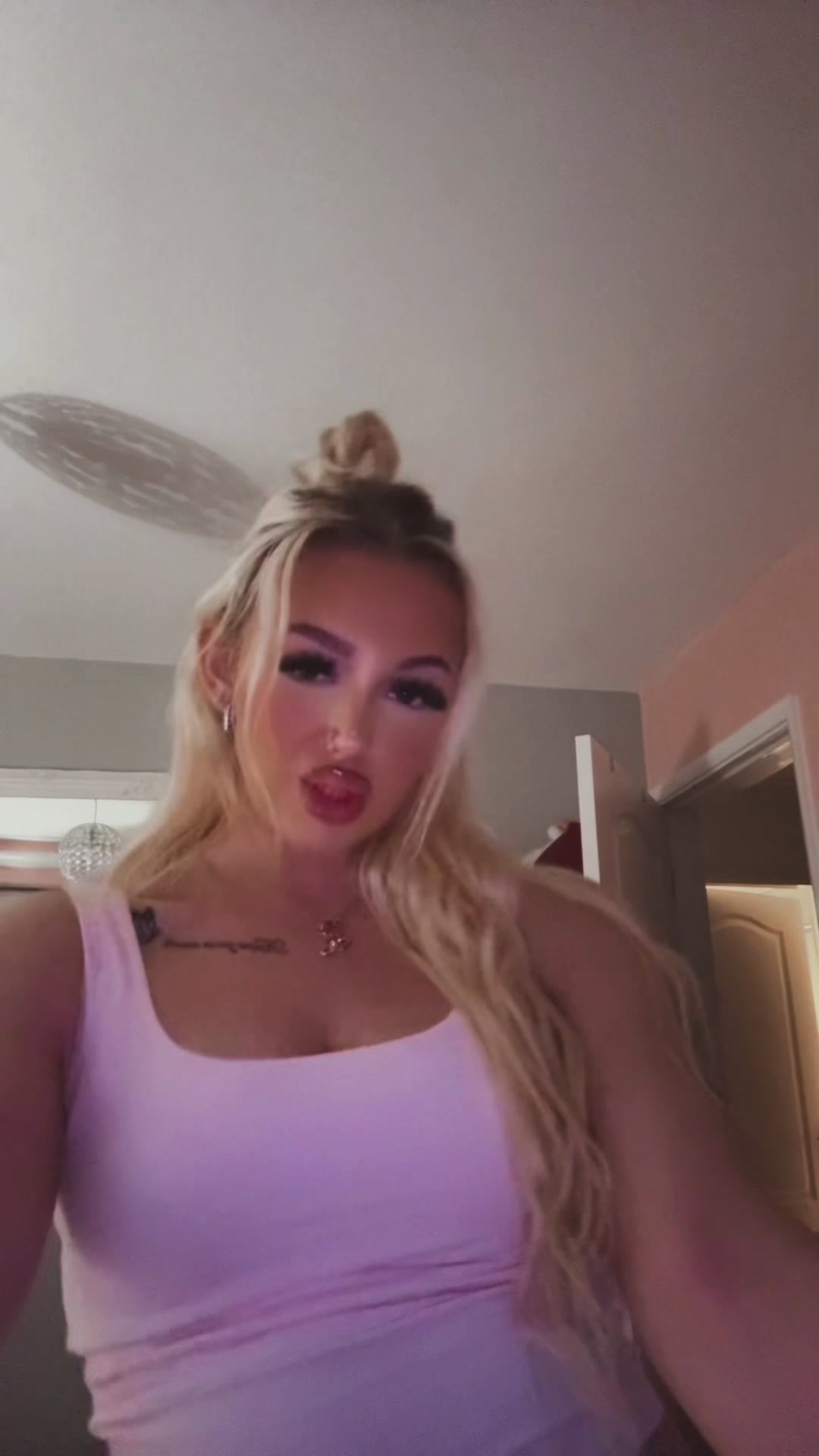 @💋