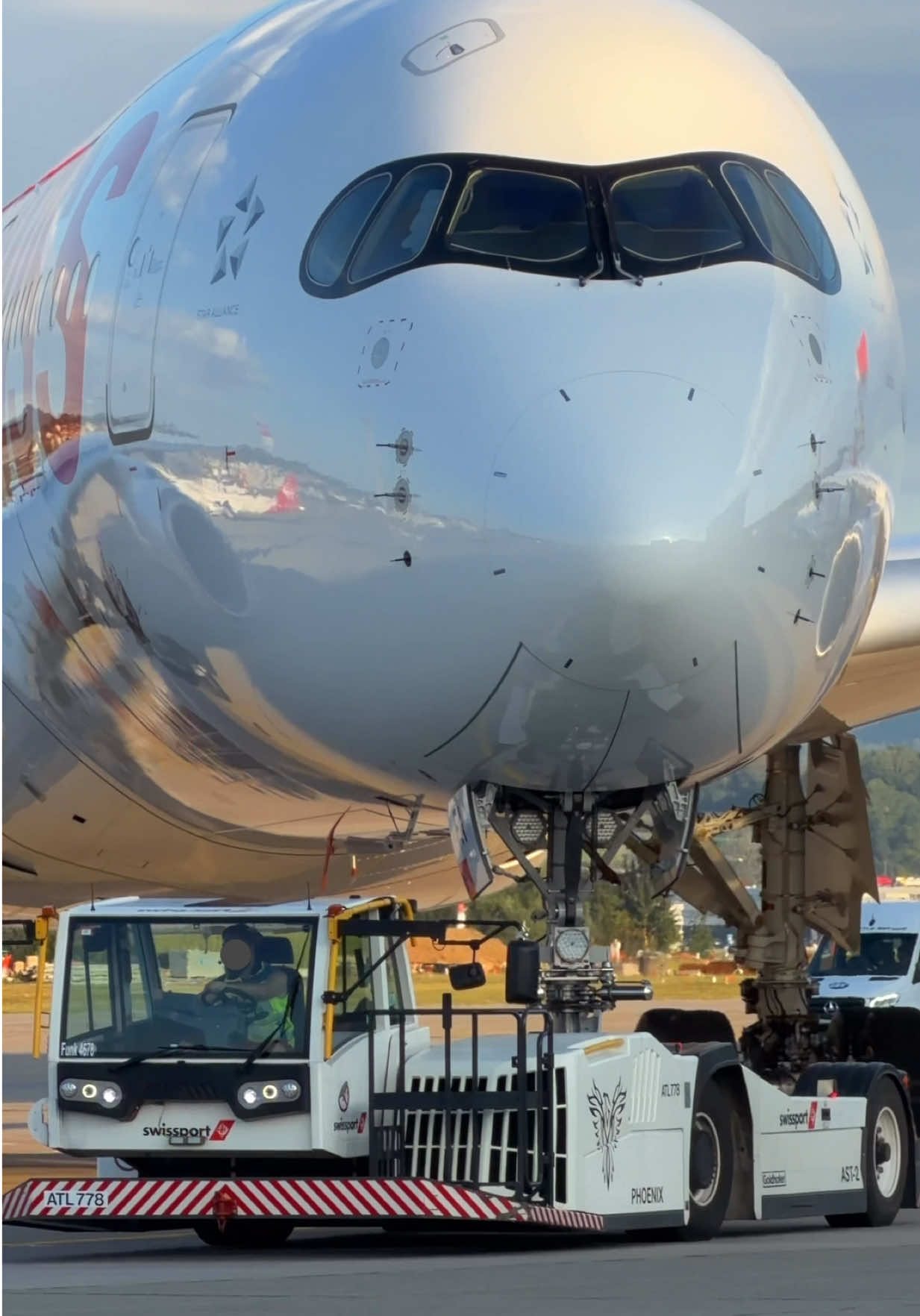 @ZRH_Airfieldmoments