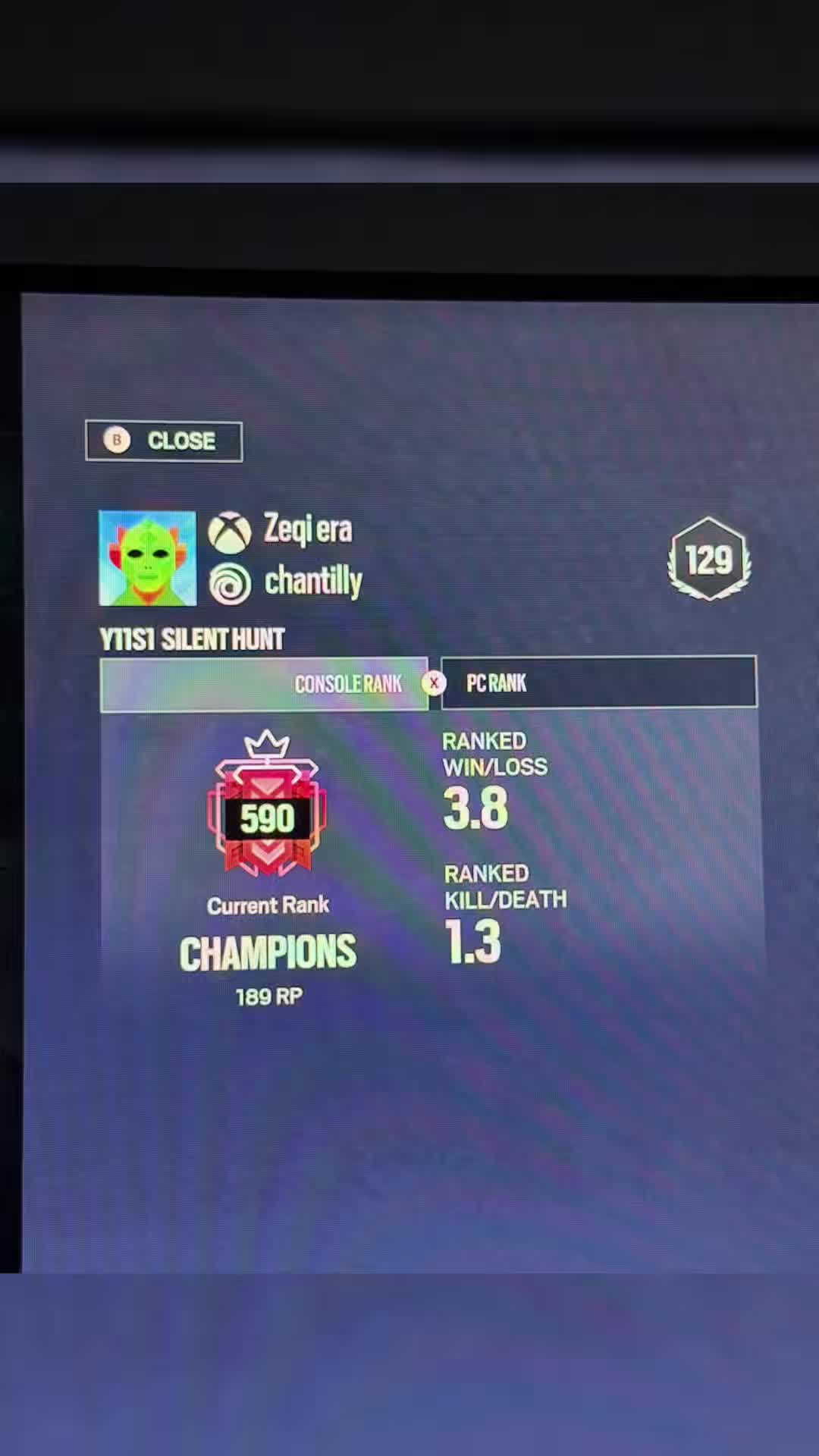 @qZeqi