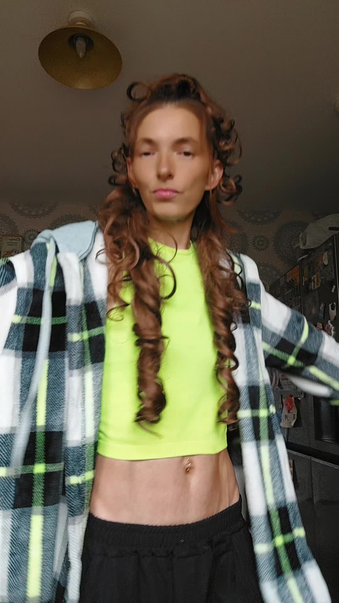 @divalive1