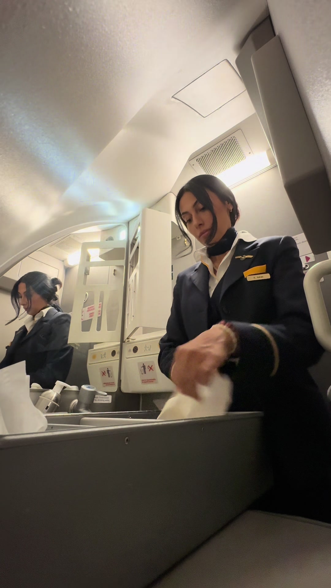 @Aylin🤍 Flight Attendant