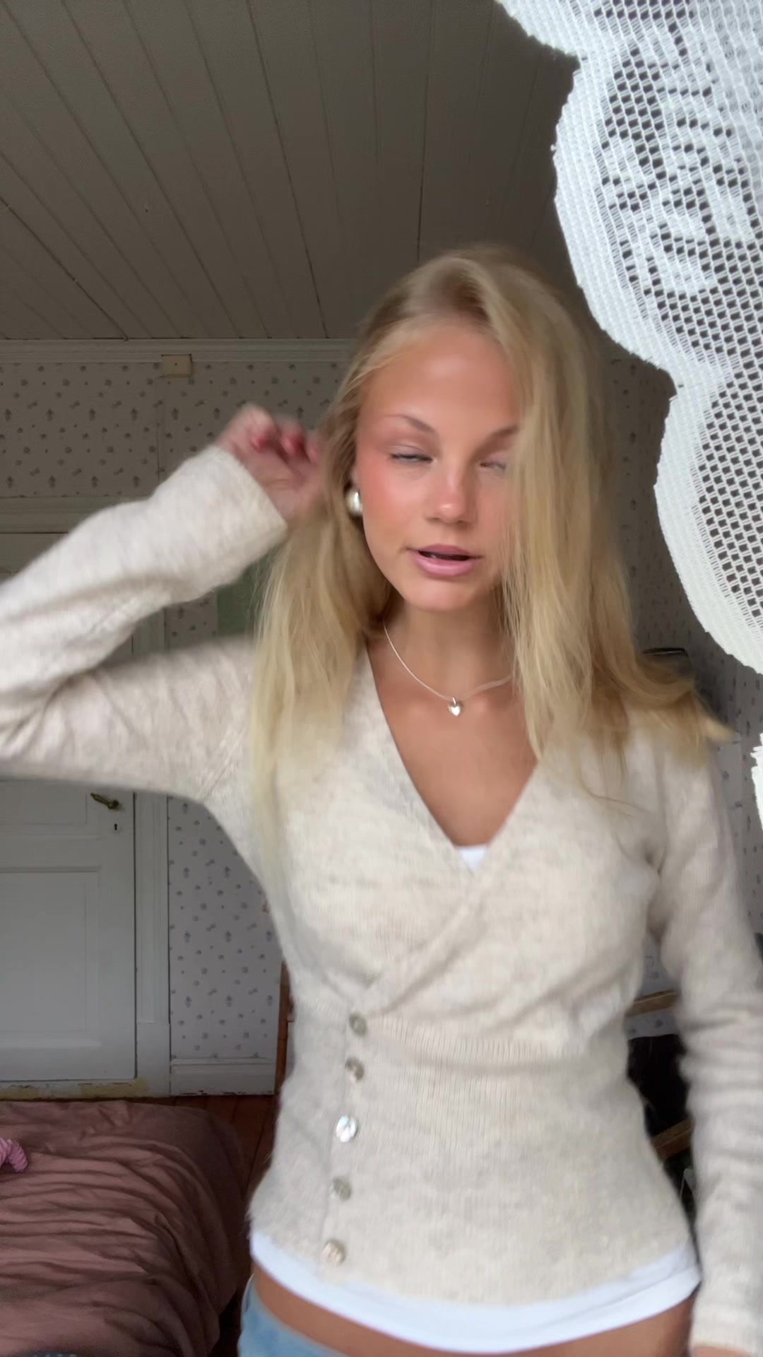 @K.K
