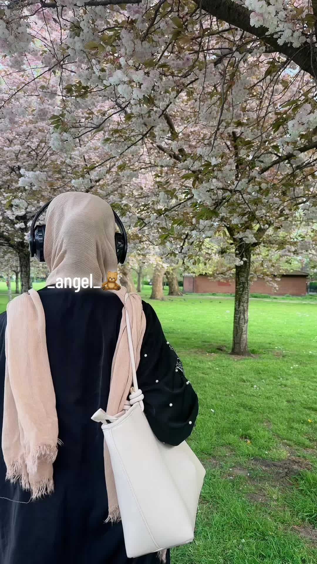 @_Angel_🧸