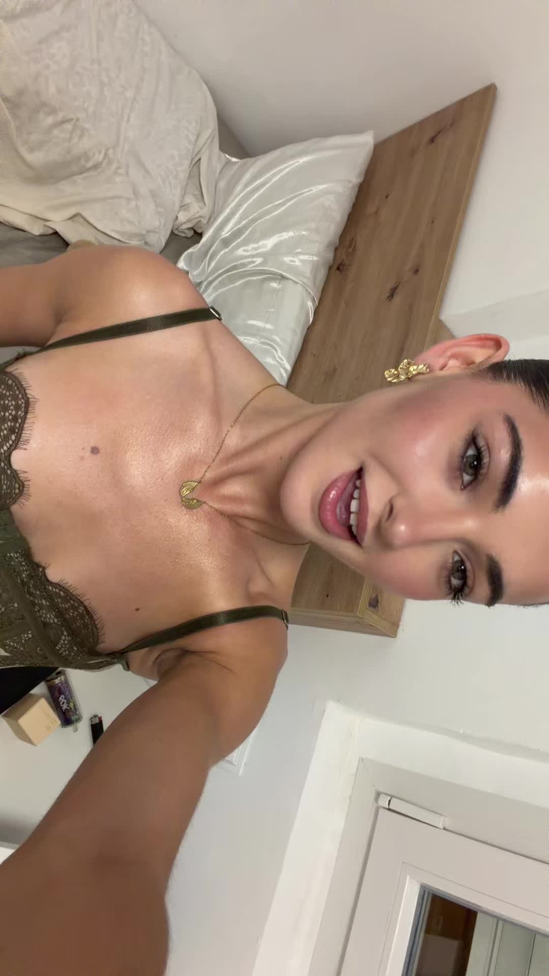@luciamilan