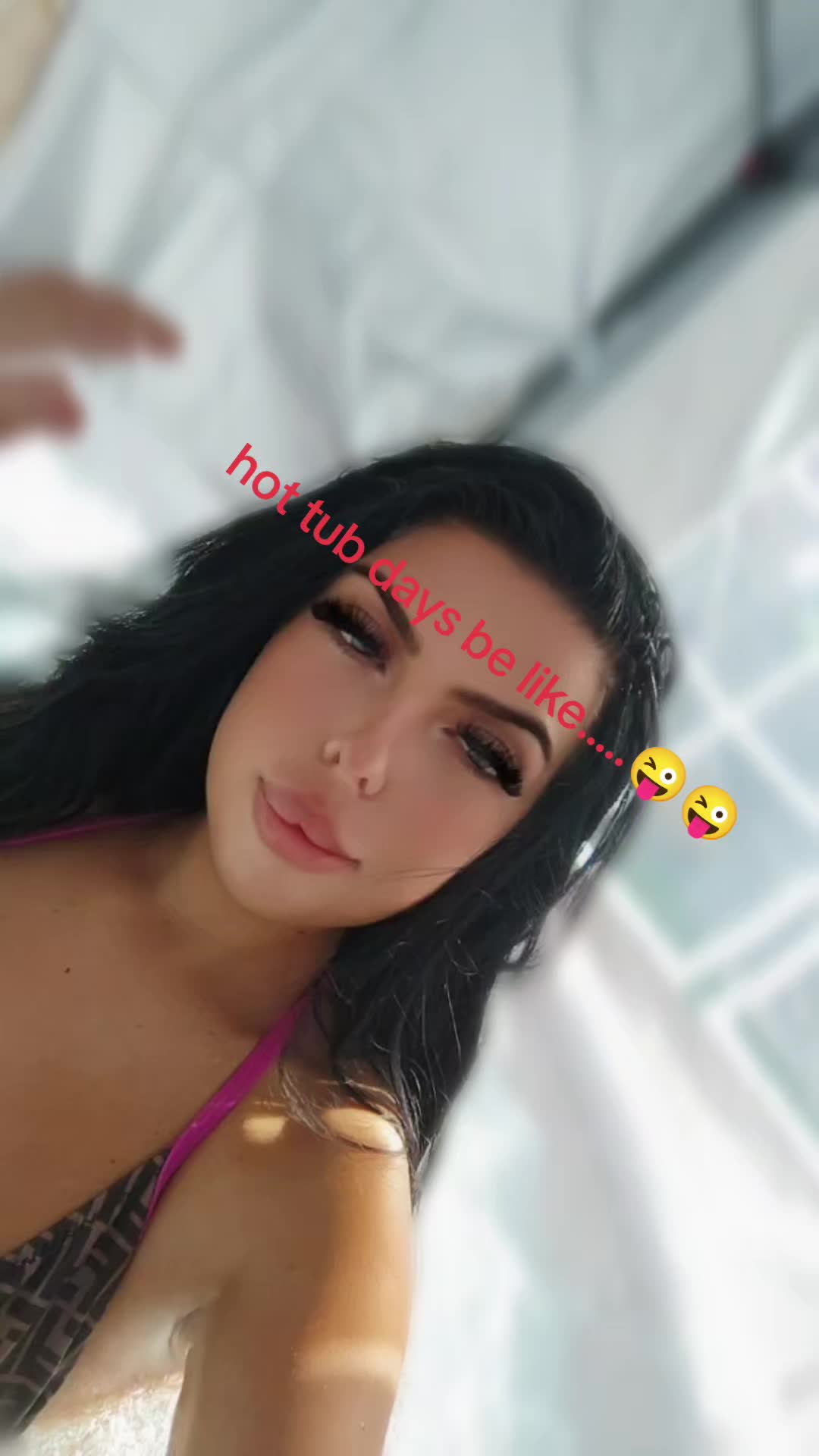 @Chloe