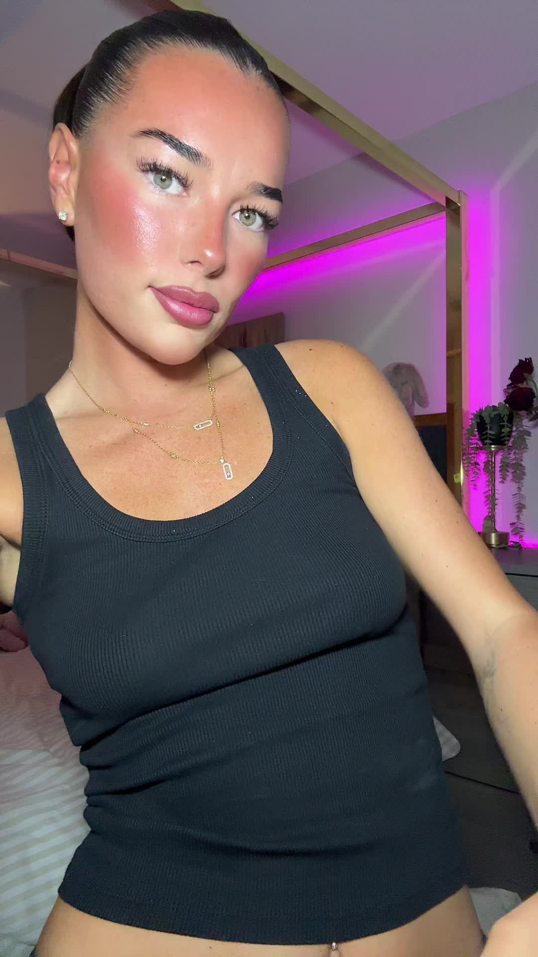 @maybev1104