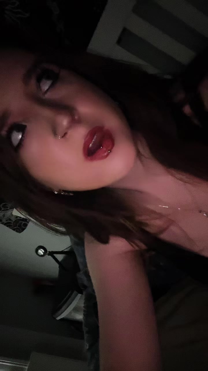 @𝐴𝑠ℎ𝑙𝑒𝑖𝑔ℎ 🍒
