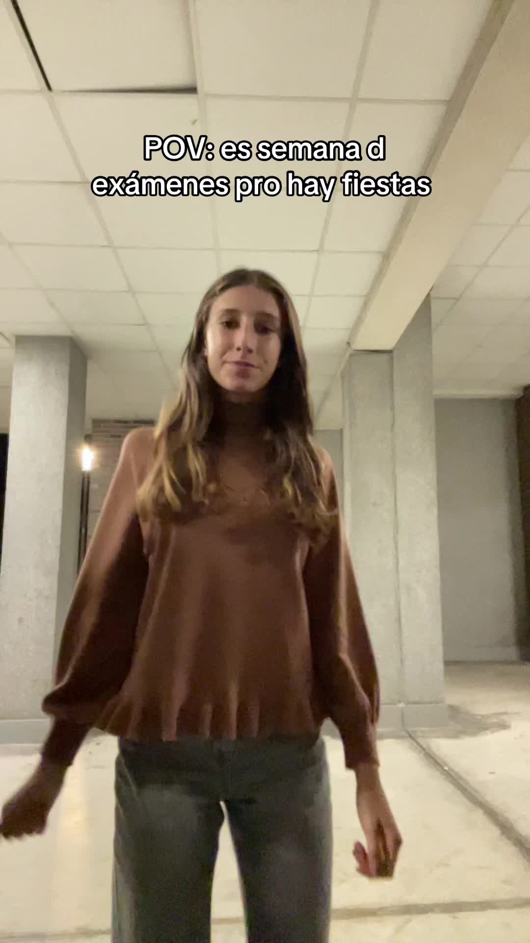 @🧔🏻♀️