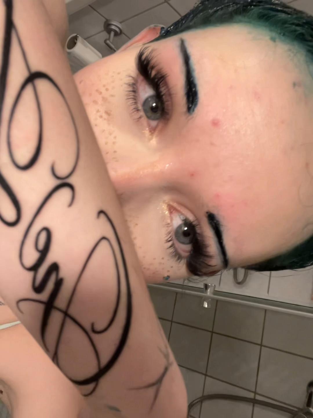 @lanislimonade
