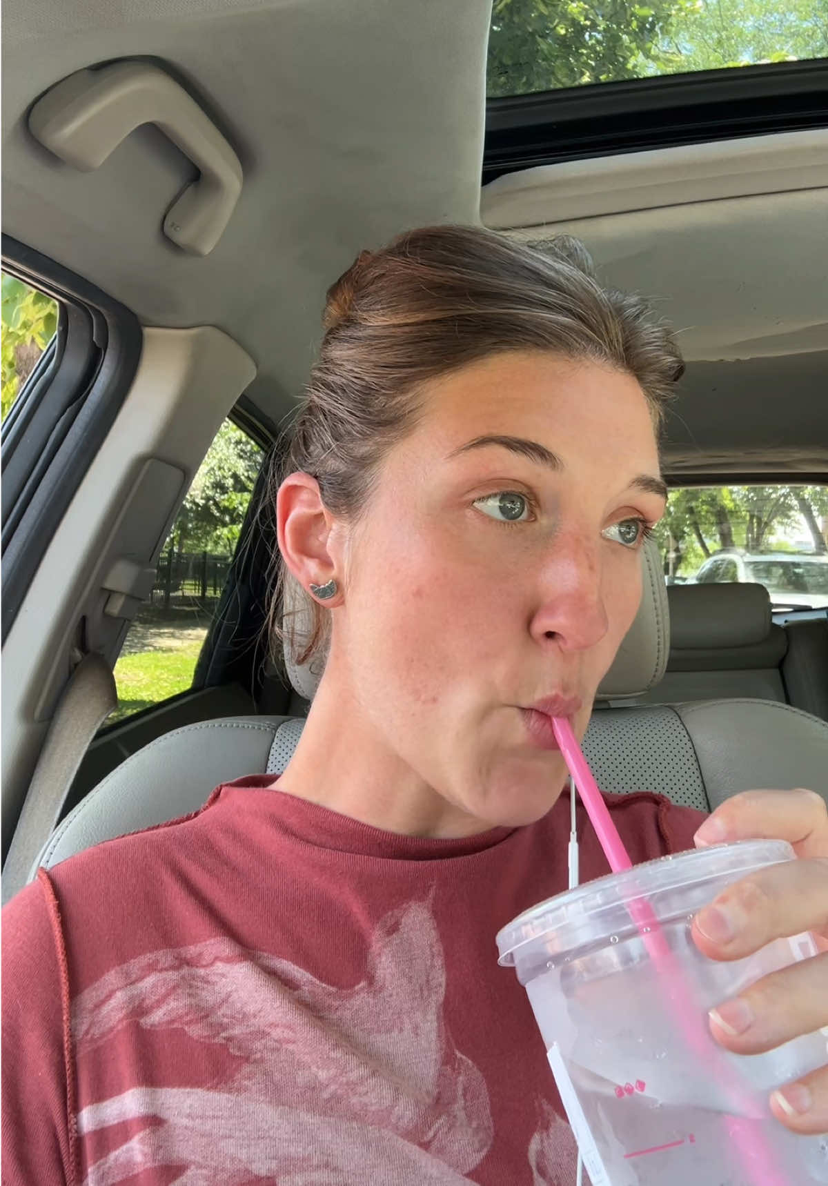 @caraleighclinton