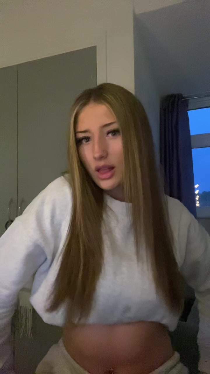 @😚