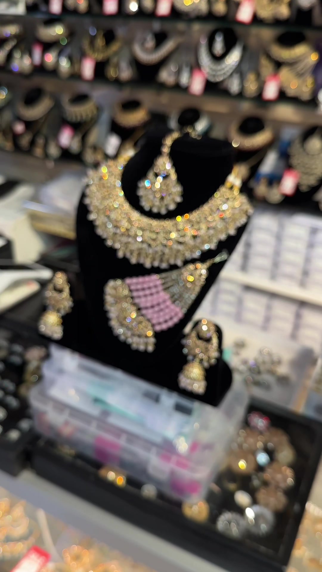 @FashionHouse438D