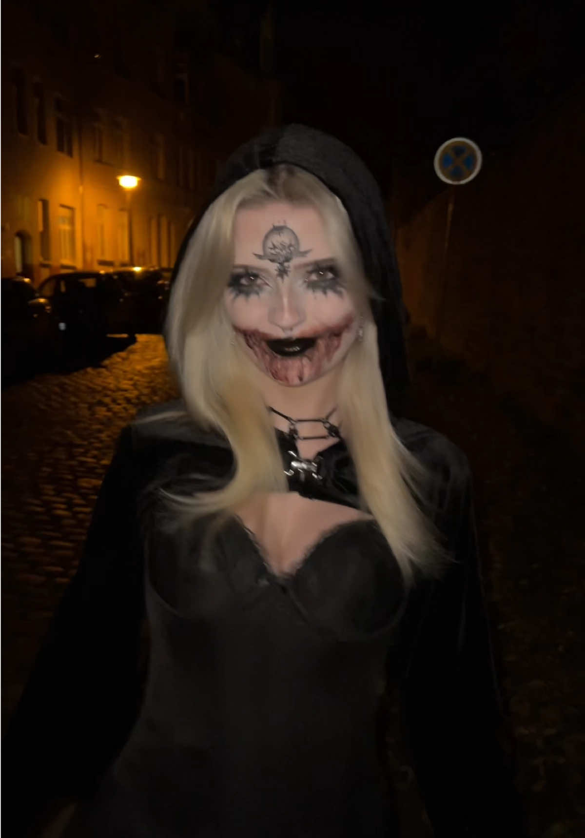 @gloomyfly666
