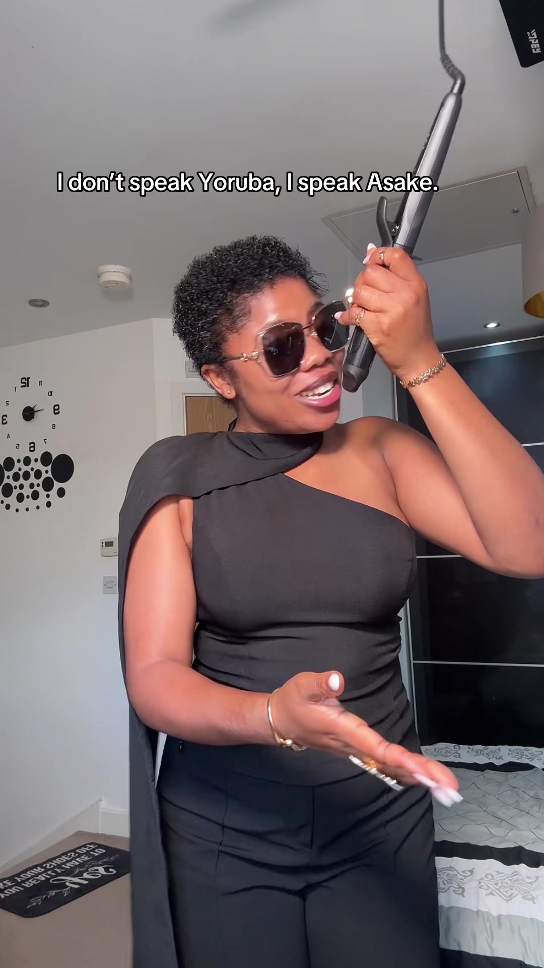 @Vibe Queen🎙️👑