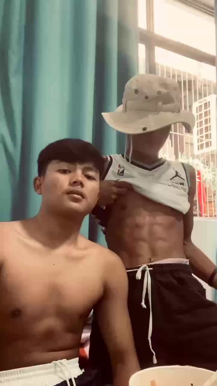@南佤一哥🇲🇲-