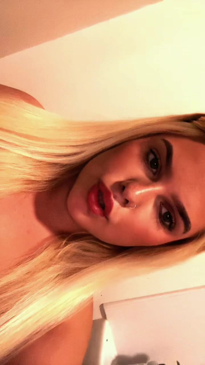 @Amielouise18