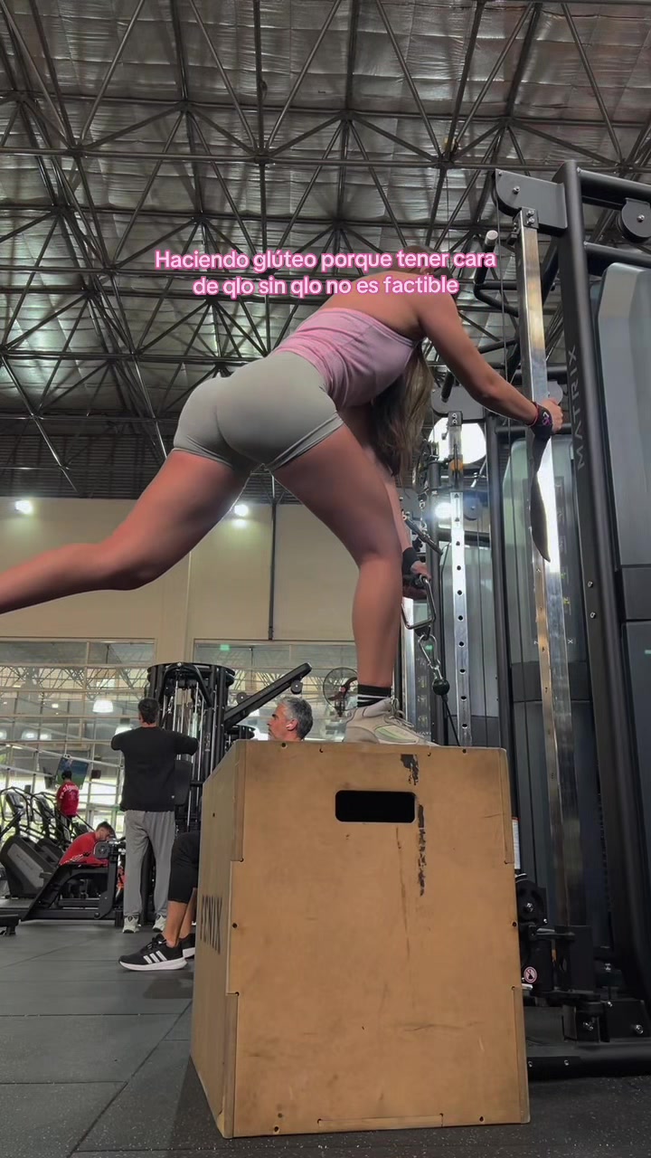 @👑