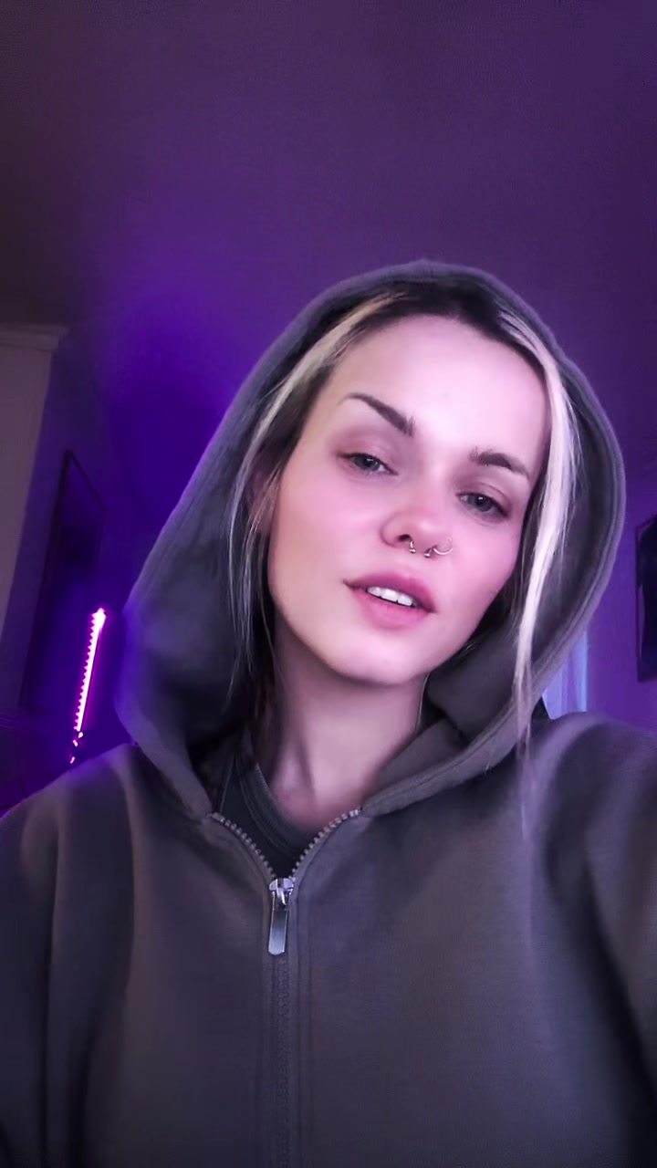 @unrealcharlotte