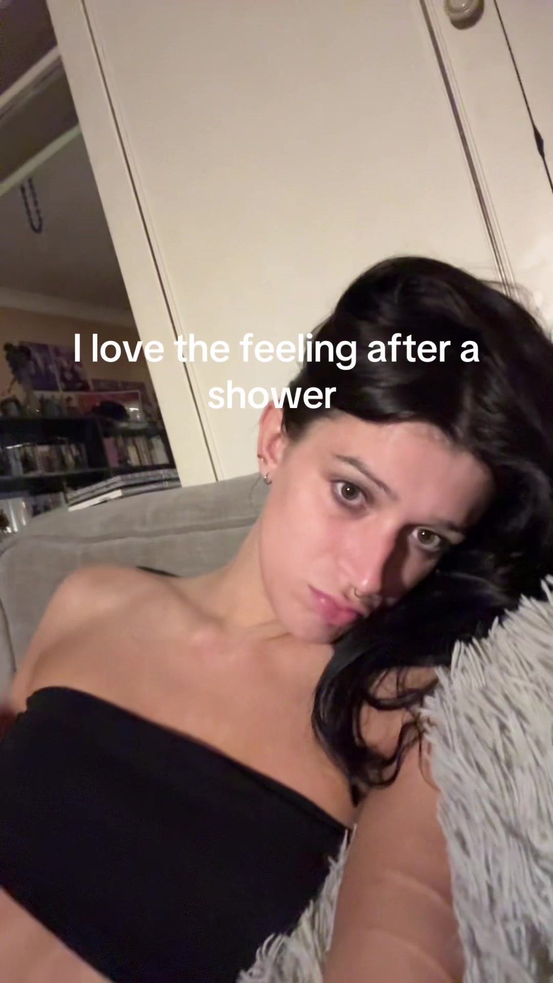 @￼
