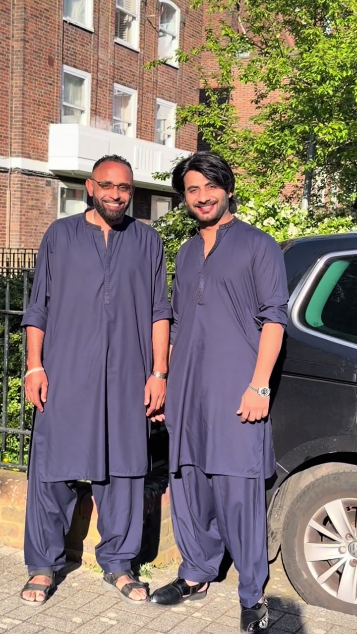 @Mr Wajahat 🇬🇧