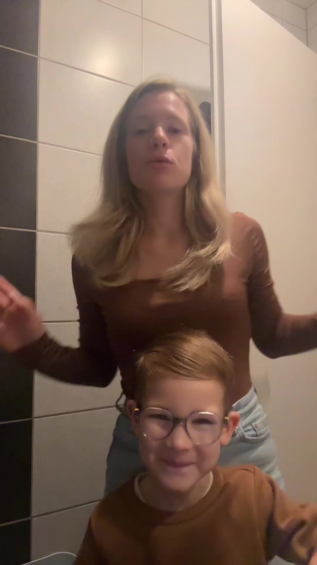 @Ma&euml;va 🦋