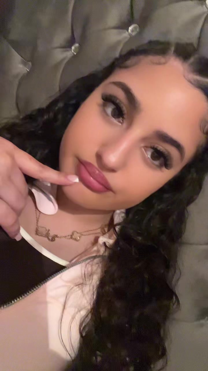 @سارة