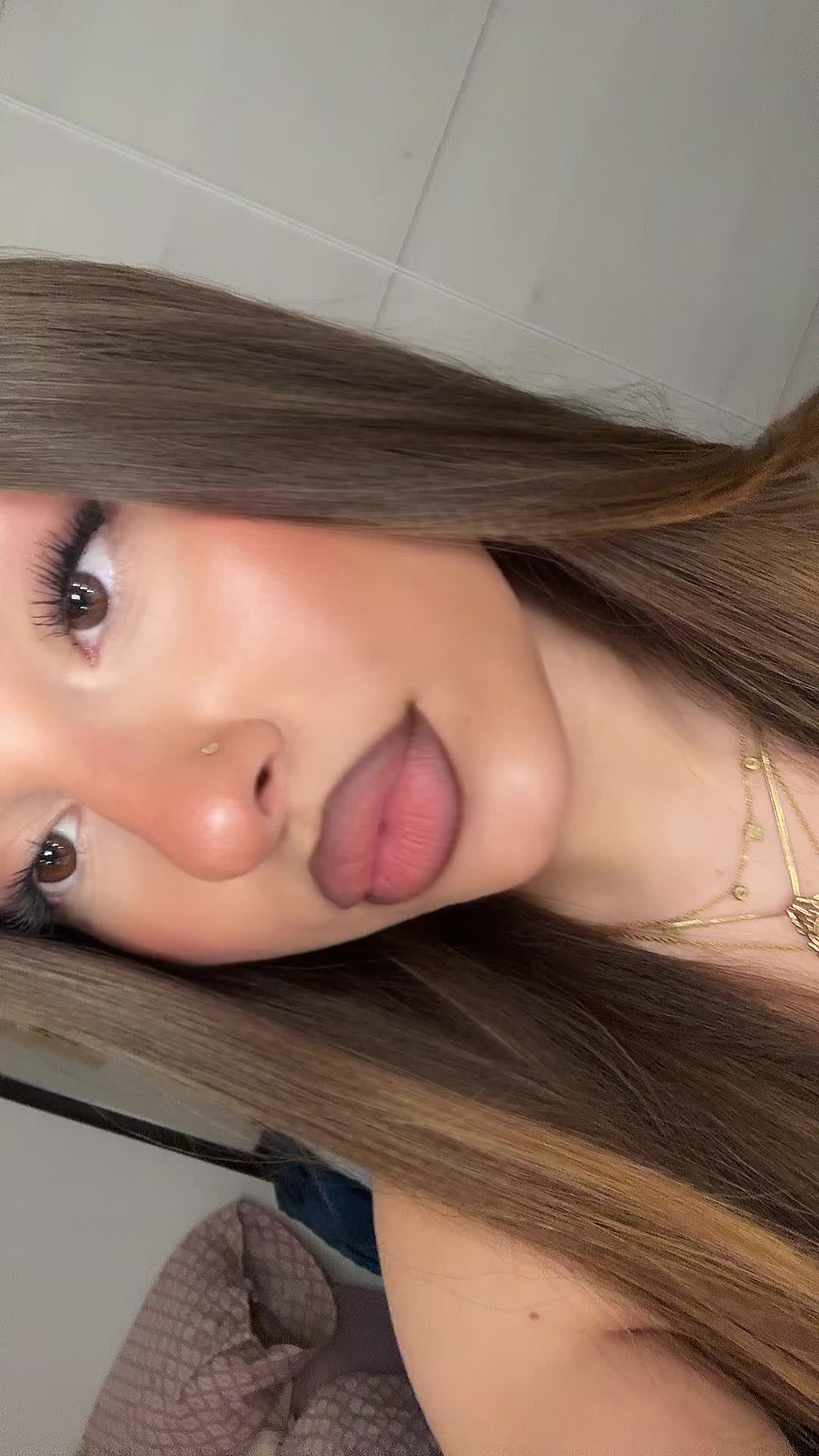 @Lucia🖤