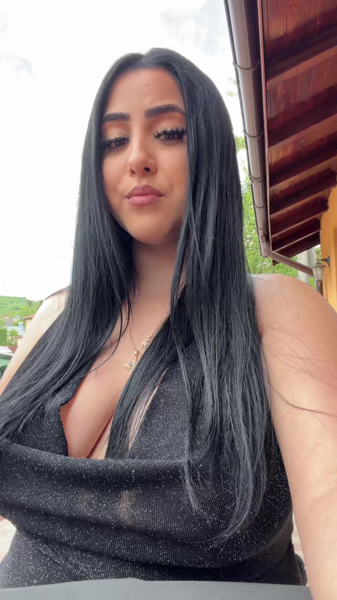 @Corinushh