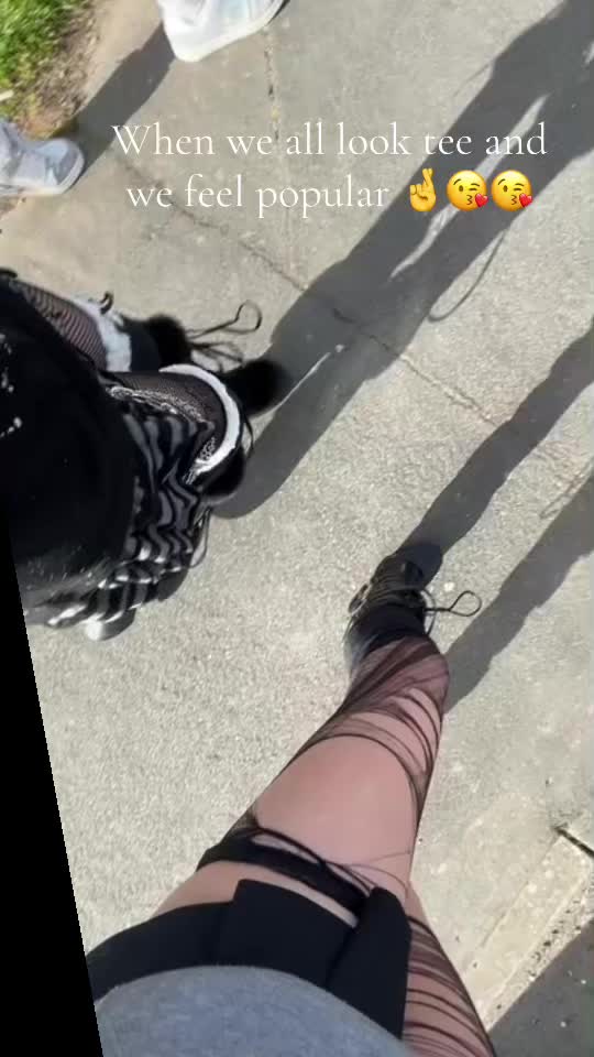 @Lillyy