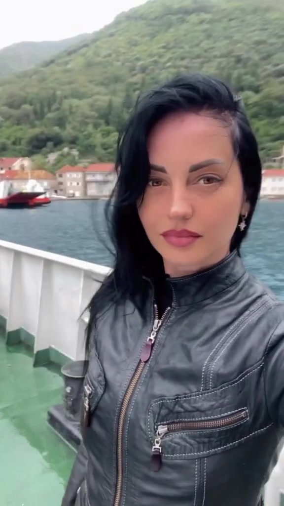 @Alina Elena156