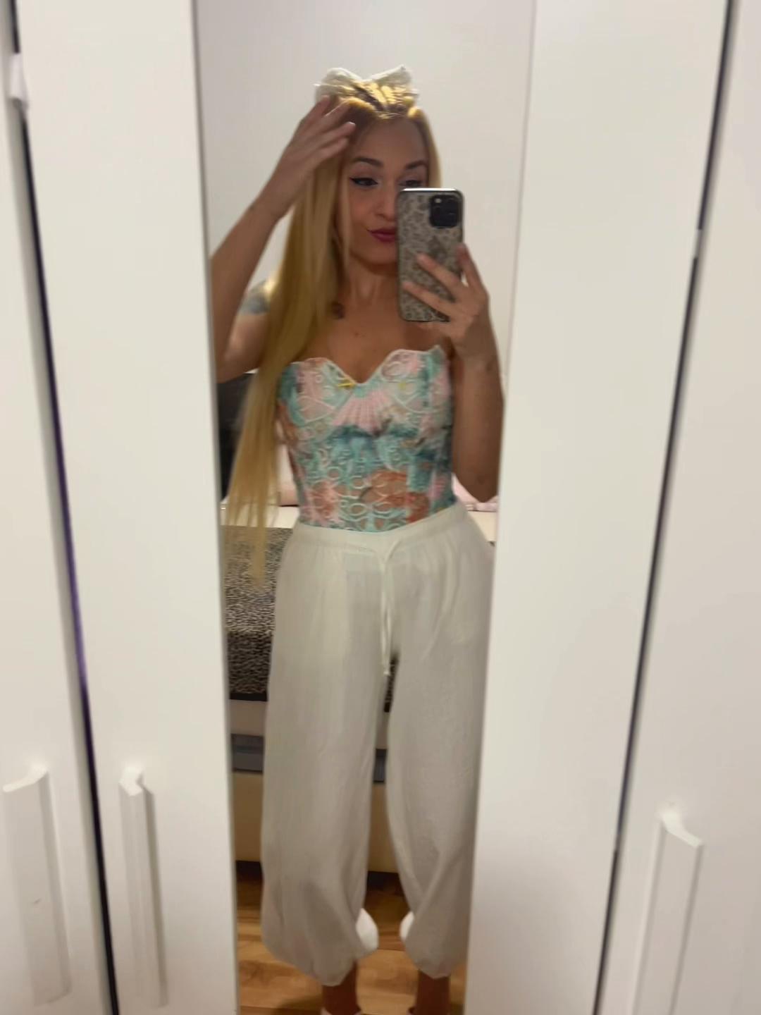 @elleenniittaa_