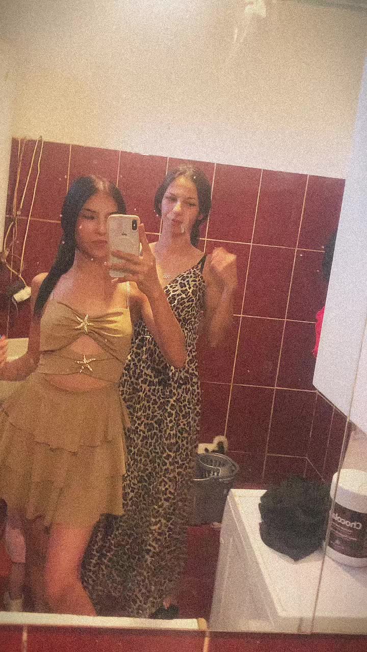 @&hearts;️&hearts;️melani