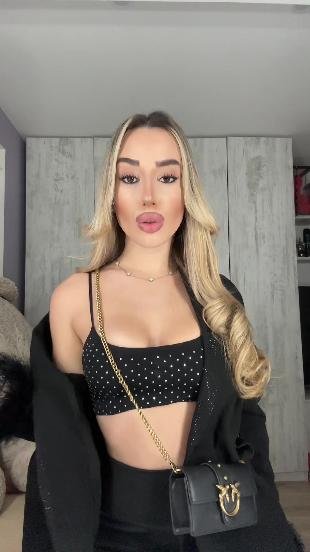 @𝐏𝐋𝐀𝐌𝐄𝐍𝐀 🧿