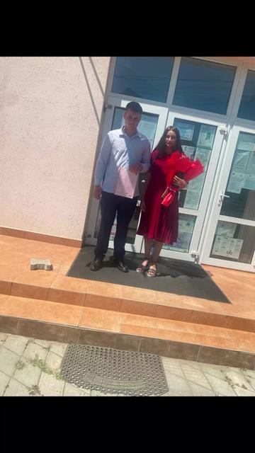 @Maria & Vali 🤪🫰