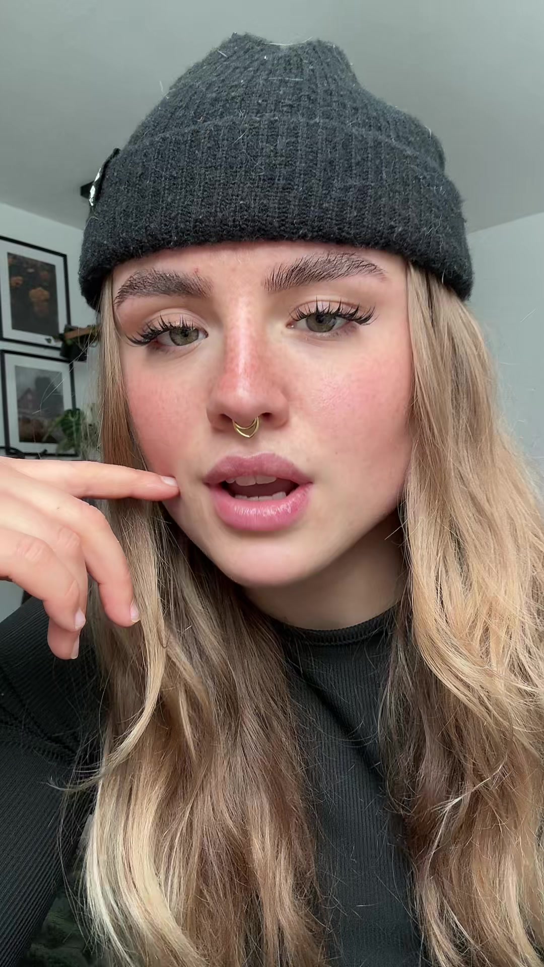 @Lara🖤