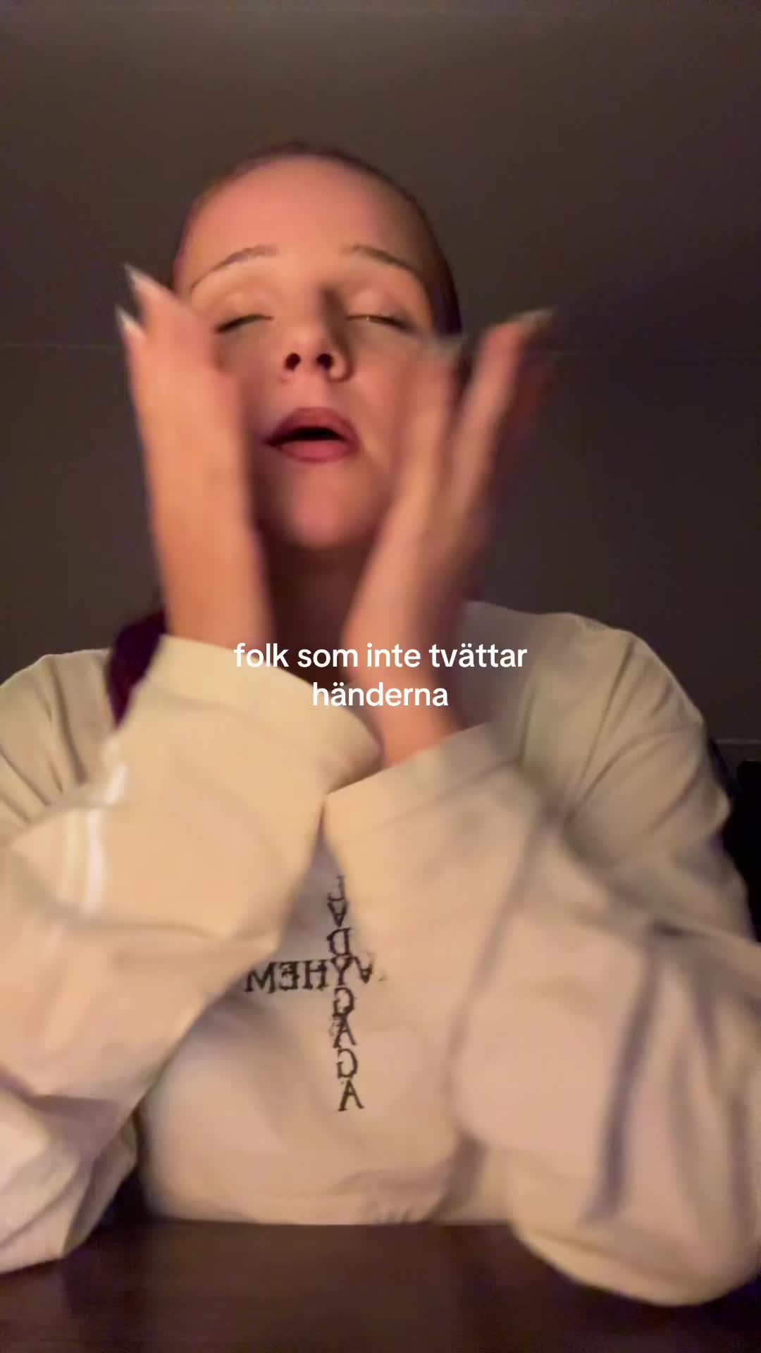 @Clara Oberdorfer
