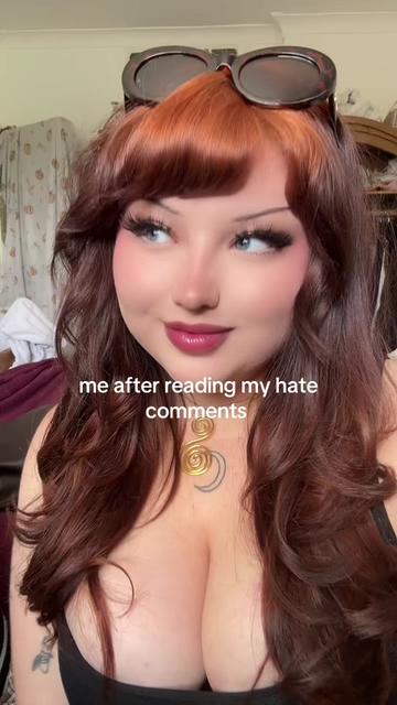 @holly