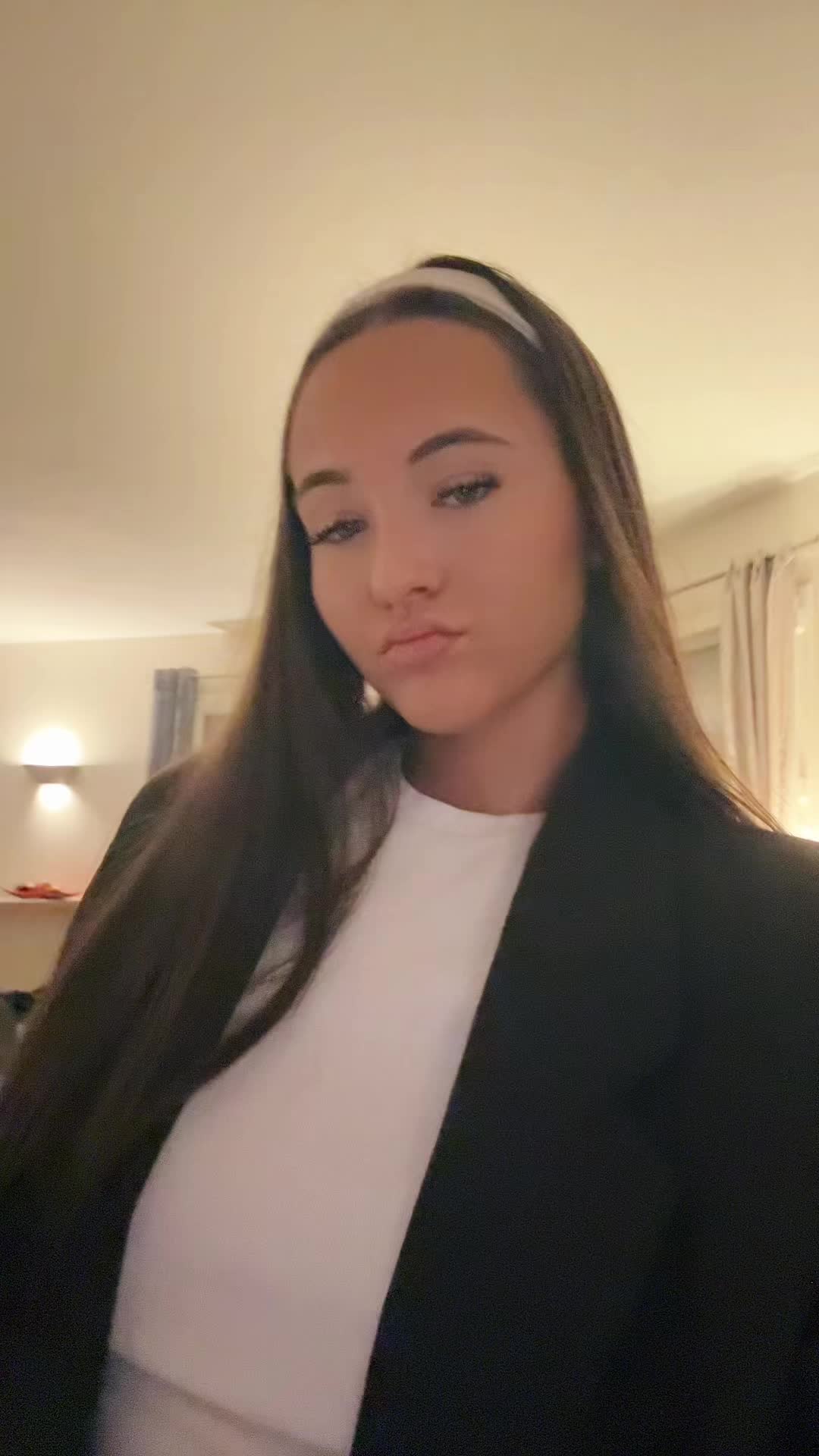 @a x e l l e