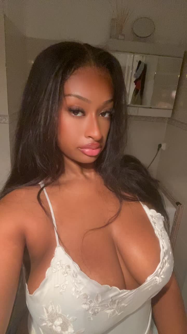 @Linda 🍭🍬