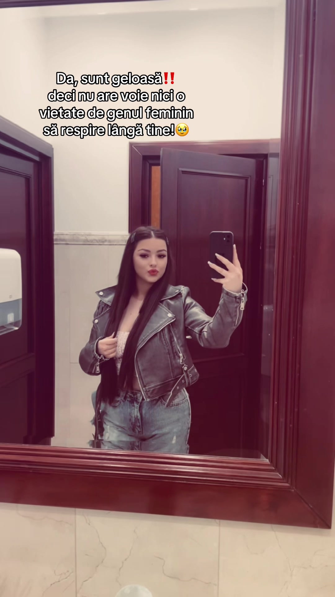 @_denisa_