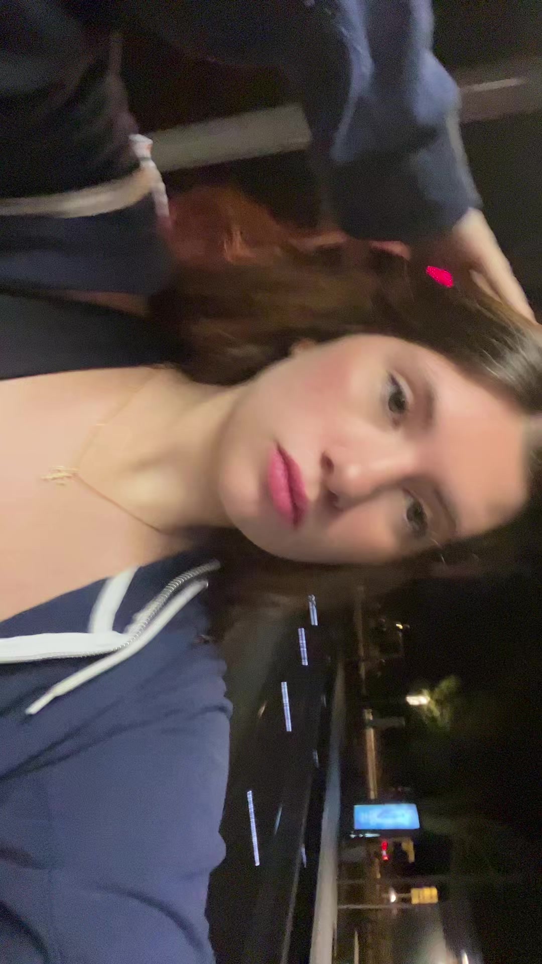 @🪩