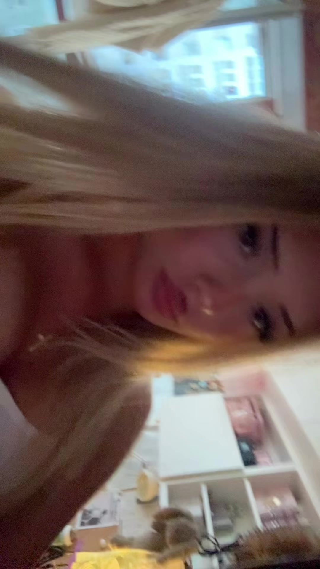@Nekolie_2