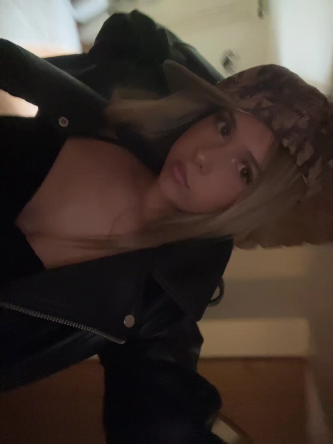 @𝐞𝐥𝐥𝐚 𝐩𝐞𝐚𝐫𝐥🤍