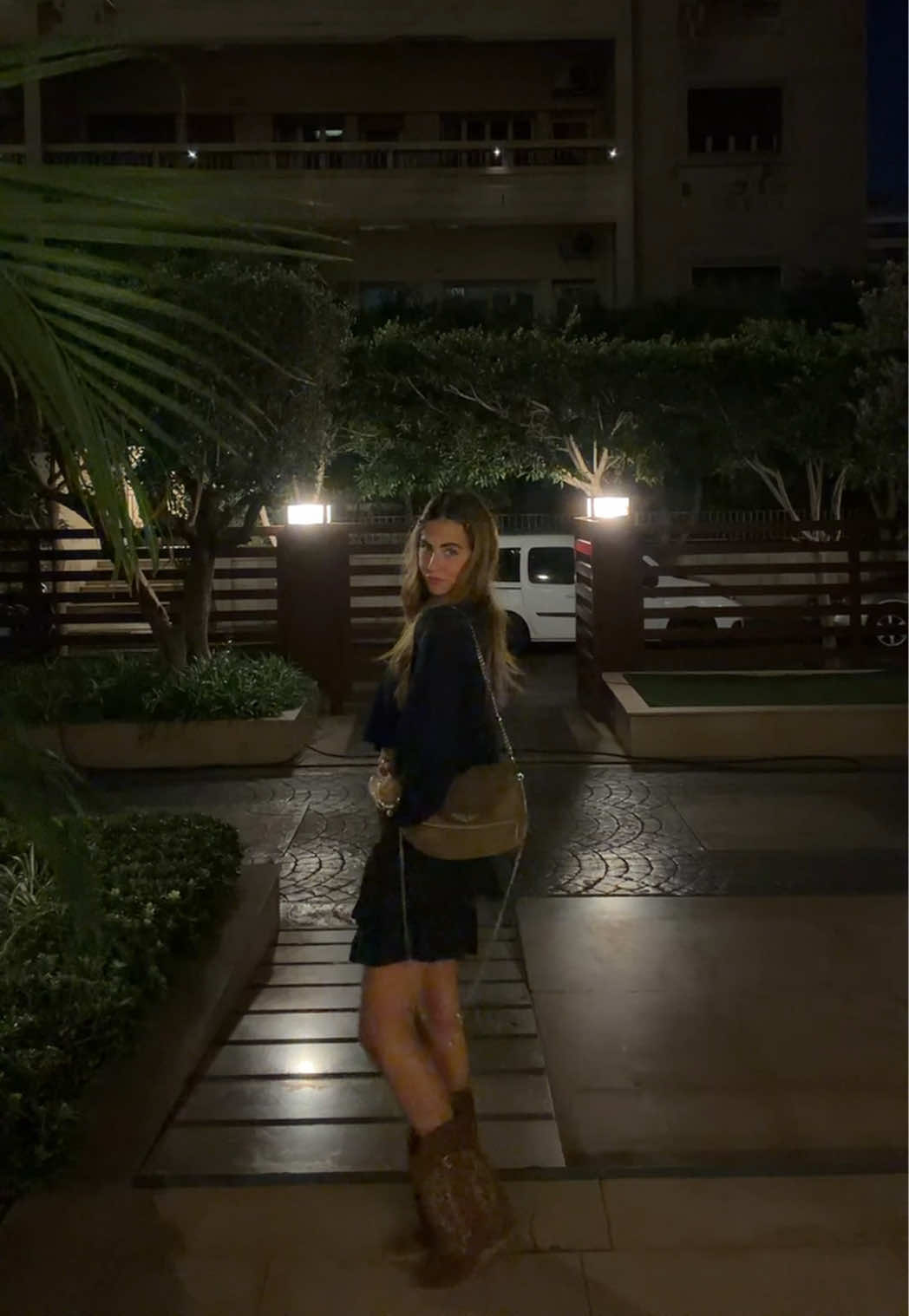 @لونا