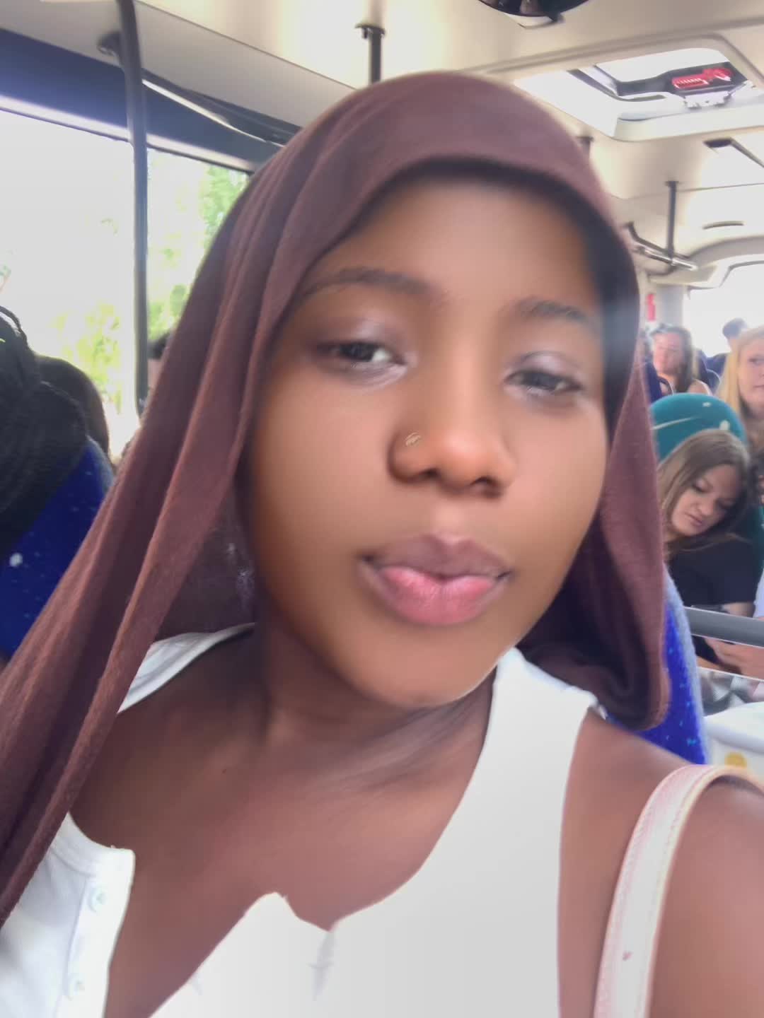 @🌸~<Tia🥹🦋💕