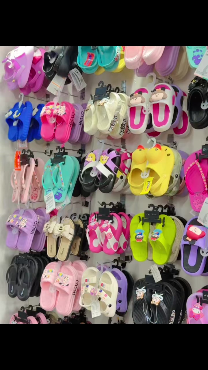 @Cherry Shoe Store
