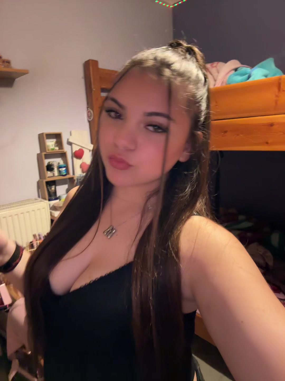 @❦